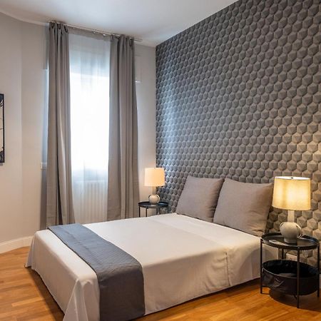 Sweet Life - Luxury Apartment-Suite-Rooms Бари Экстерьер фото